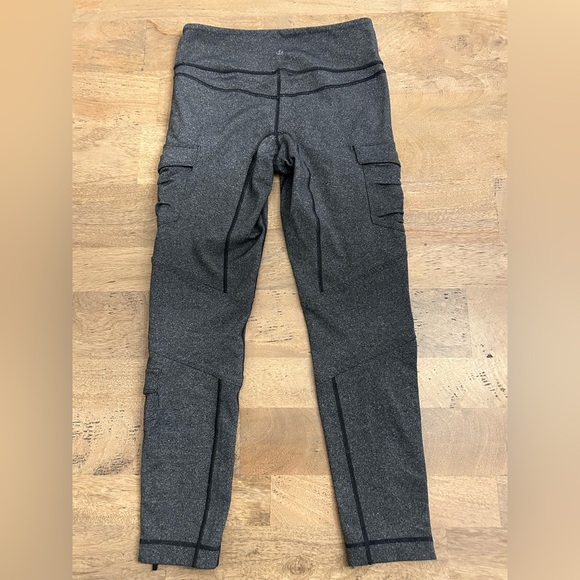 Lululemon Gray Cargo Leggings with Pockets Size 6 - Picture 3 of 8